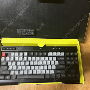 커세어 k70 rgb tkl 판매합니다. 은축