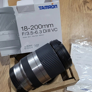 탐론 줌 렌즈 18-200mm F/3.5-6.3 (소니용)