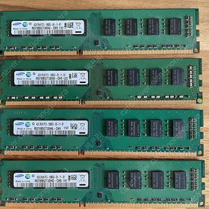 삼성 DDR3(PC3-10600) 4GB 4개, 2GB 4개 (택포 3.5만원)