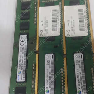 ddr3 삼성램 4기가 2개 , 8기가1개 총 16기가 팝니다.