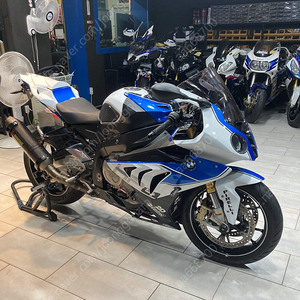 bmw s1000rr(13년4만)