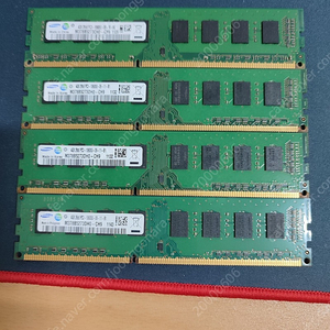 ddr3 4gb *6ea 10600u 일반 메모리 판매합니다.