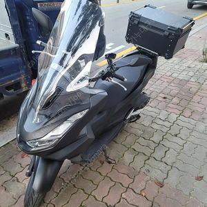 pcx22년식 800키로 검정색