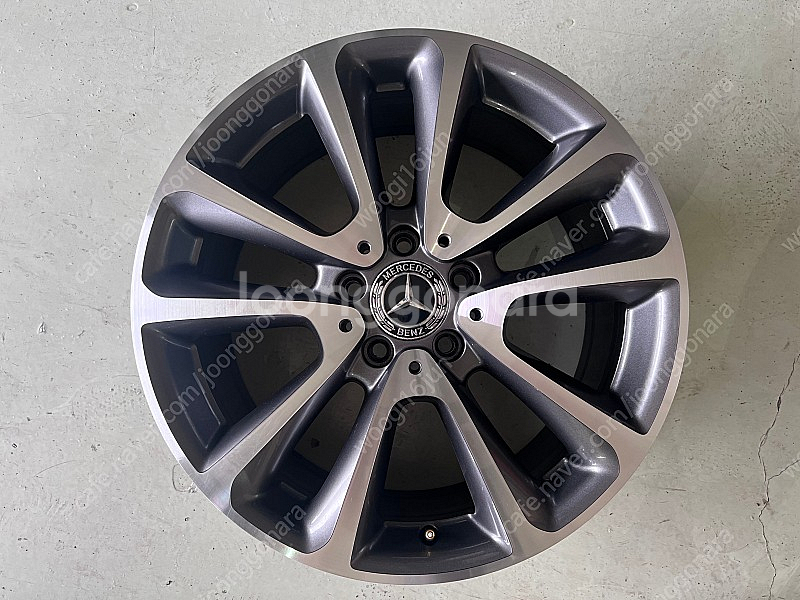 벤츠 E클 E213 나이트패키지 휠 팝니다.--0