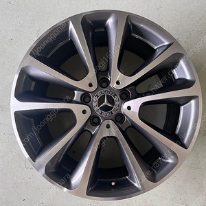 벤츠 E클 E213 나이트패키지 휠 팝니다.