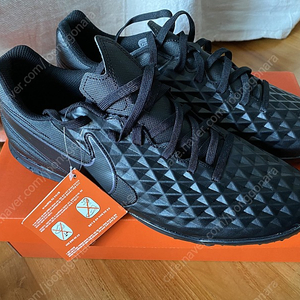 Nike Legend 8 Club TF (풋살화) 280mm