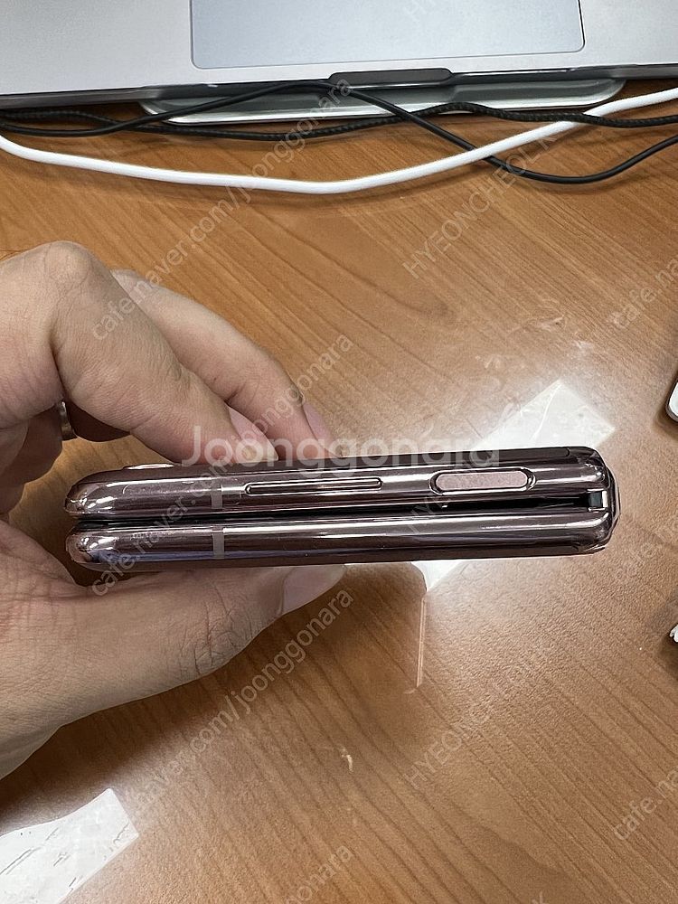 z플립 2 5g 팝니다.--4