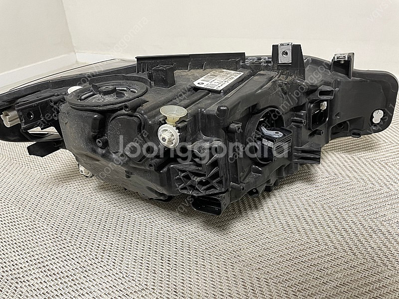 Bmw F30 운전석 헤드라이트 판매 합니다.--2