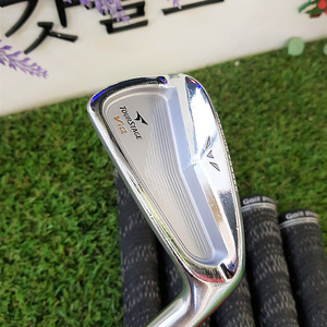 투어스테이지 뉴VIQ FORGED NSPRO 950GH FLEX-R