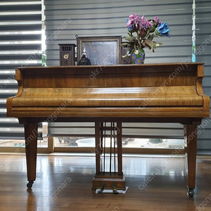 MONINGTON & WESTON antique piano 엔틱 미니 그랜드 피아노