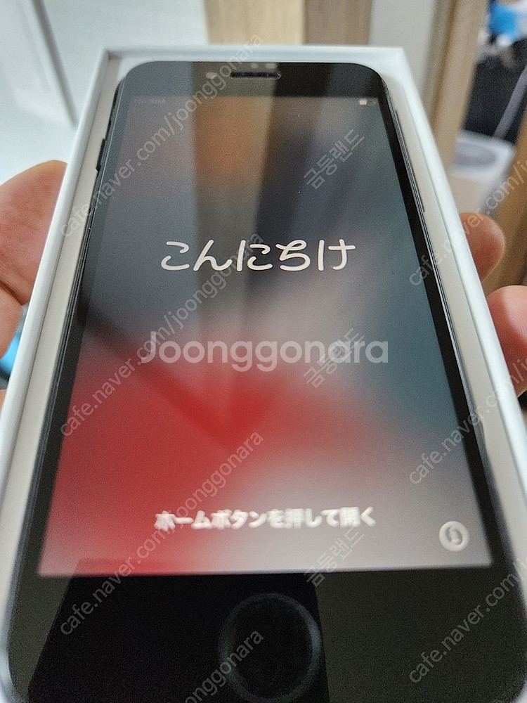아이폰 SE3 미드나이트 128GB 팝니다.--0