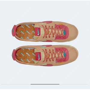 나이키 유니온 콜라보 한정판 코르테즈 세서미 245 새상품 판매합니다.