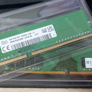 SK 하이닉스 DDR4 PC4 3200 8G 램 2개 판매 택포5.5만