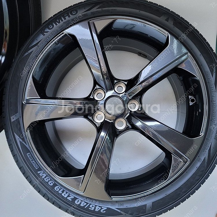 g70 3.3휠 판매합니다--4