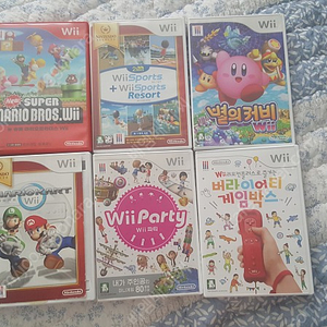 닌텐도위 닌텐도 WII 게임CD 타이틀 6장(위스포츠리조트+위스포츠 뉴수퍼마리오브라더스위 별의커비 마리오카트 위파티 버라이어티게임박스) 판매합니다