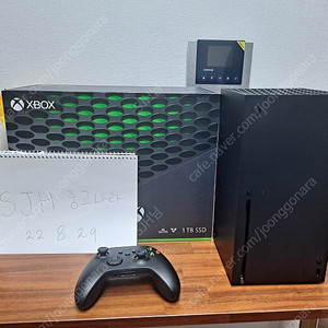 xbox series x 판매 합니다.