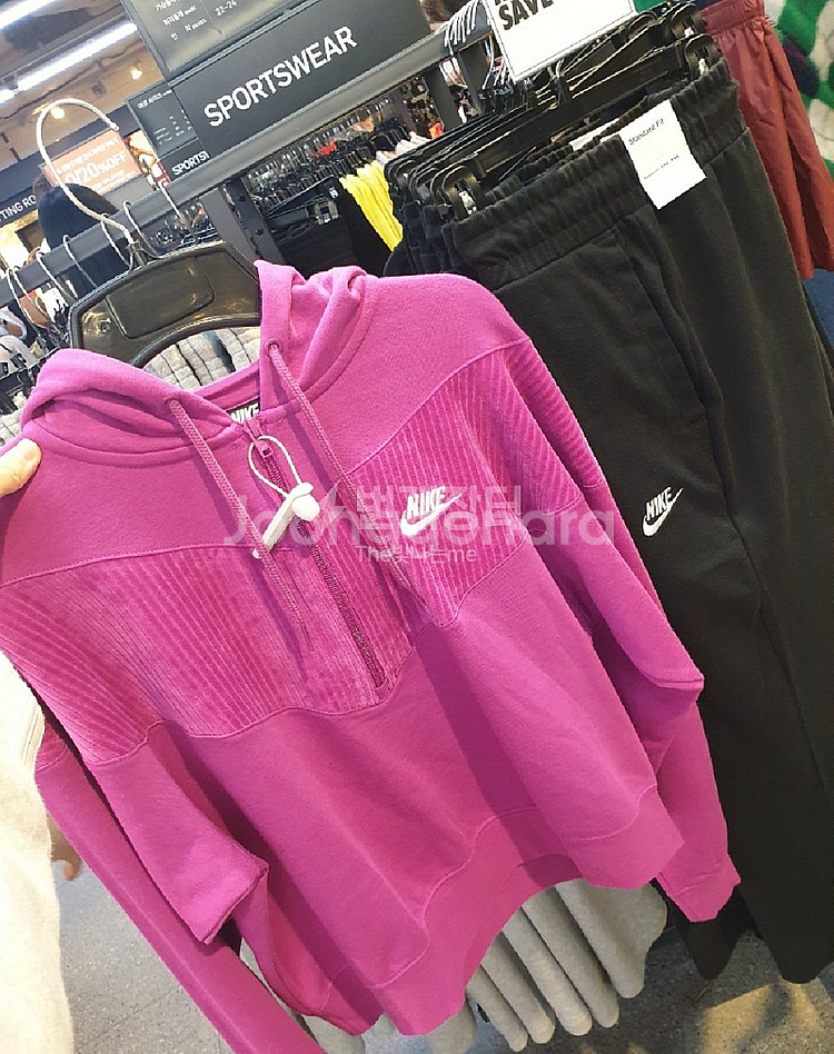 새상품 L XL 정가 99000 - 나이키 스우시 집업...--0