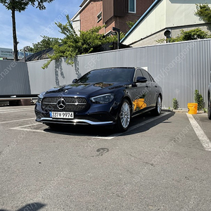 21년식 W213 E250 av 후기형 판매합니다.