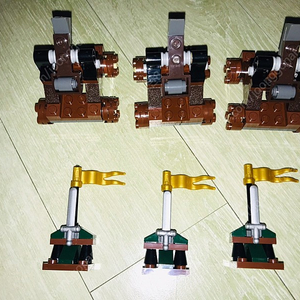 레고 캐슬, 반지의 제왕 미니 피규어들 판매합니다.
