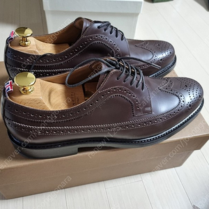 버버리 Arndale leather brogues Eu42사이즈