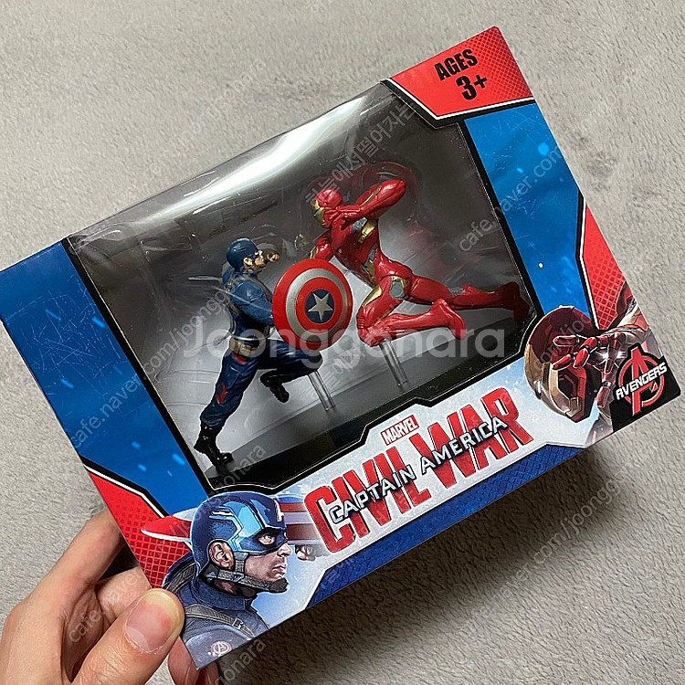 CJ CGV 마블 시빌원 개봉기념 캡티아메리카 아이언맨 피규어--0