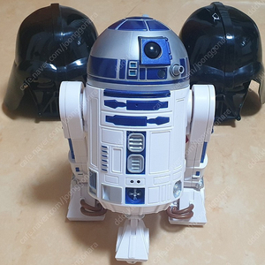 해즈브로 r2-d2(스마트폰 작동)