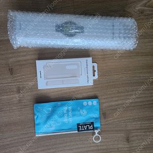 갤럭시 워치 5 44mm(블루투스) + 삼성 정품 with pen 케이스 판매합니다(미개봉 사진첨부)