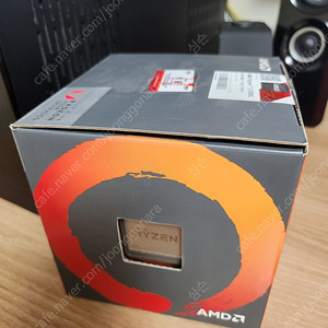 AMD 라이젠 2200g CPU 팝니다.