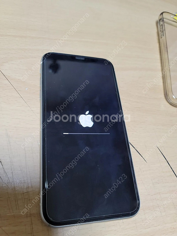 아이폰11 64GB 화이트 86%--2