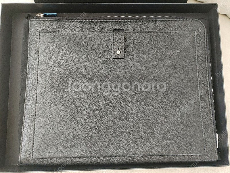 미사용 새제품 생로랑 a4 홀더 클러치백 팝니다--2