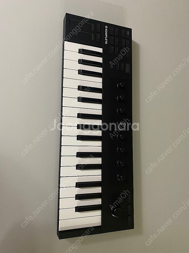 KOMPLETE KONTROL M32컨트롤 마스터키보드--0