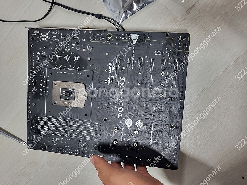 msi z390 ace 판매합니다.--1