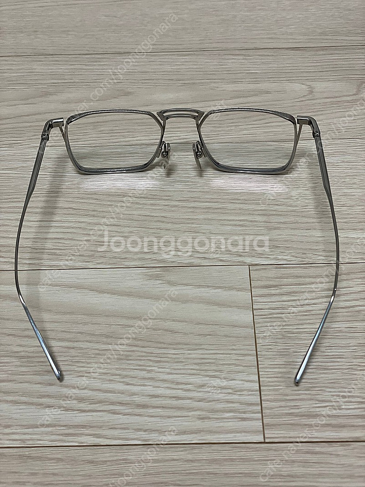 디타 린드스트럼, 린드버그 무테, 마르쿠스티 안경--2
