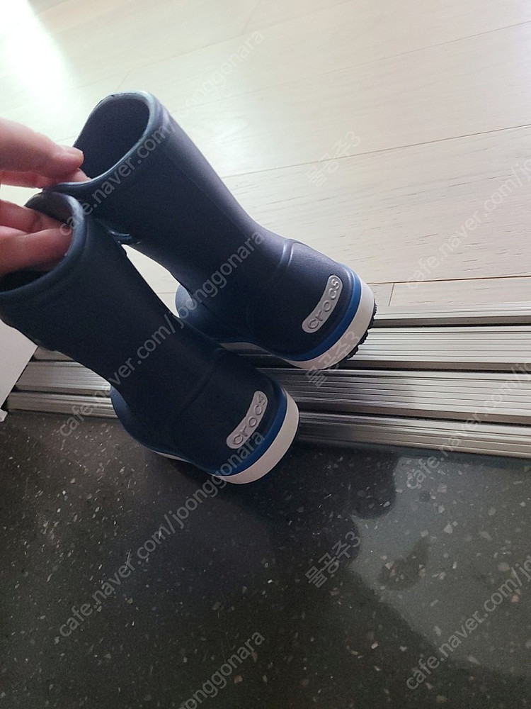 크록스 장화 c8 이미지
