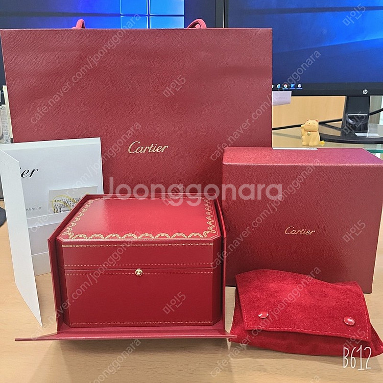 까르띠에 탱크머스트 가죽 스몰 완전 새상품--0