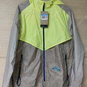 나이키 윈드러너 드레일 러닝 재킷 [미개봉] 팔아요 [Nike SF Trail Windrunner Jacket]