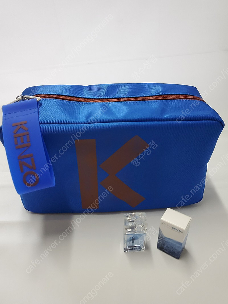 [새상품/세트]겐조 온더고 베니티 파우치+겐조 미니증정 이미지