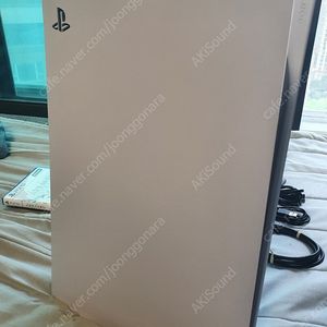 PS5 디스크 에디션 + 호라이즌 포비든 웨스트 외 1개 타이틀 묶음 판매합니다