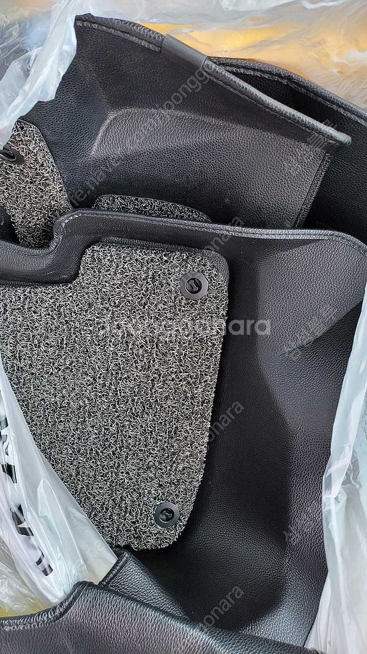 골프7세대 프런트 립댐(신품) , 카마루6d매트 (중고) 무료나눔.--0