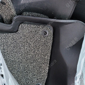 골프7세대 프런트 립댐(신품) , 카마루6d매트 (중고) 무료나눔.