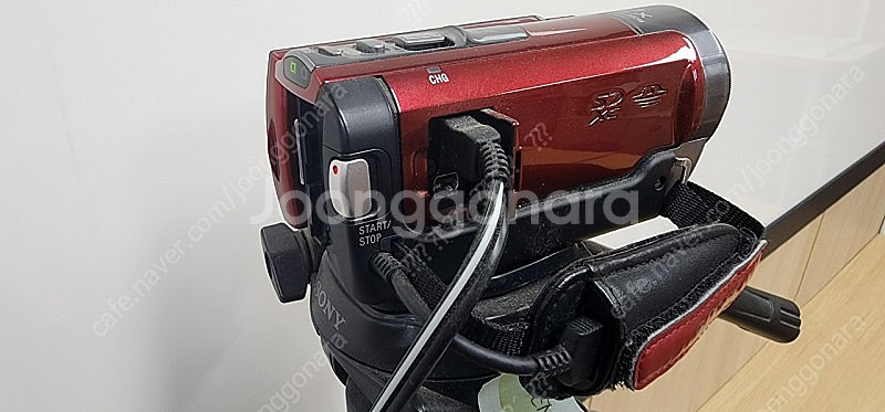 소니 cx130 캠코더와 삼각대 vct r640--3