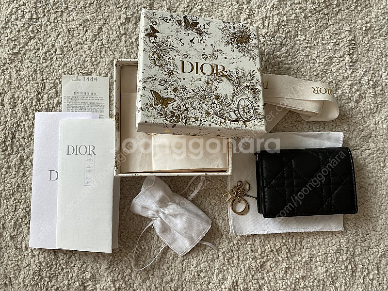 디올(DIOR) 레이디디올 플랩카드지갑--0