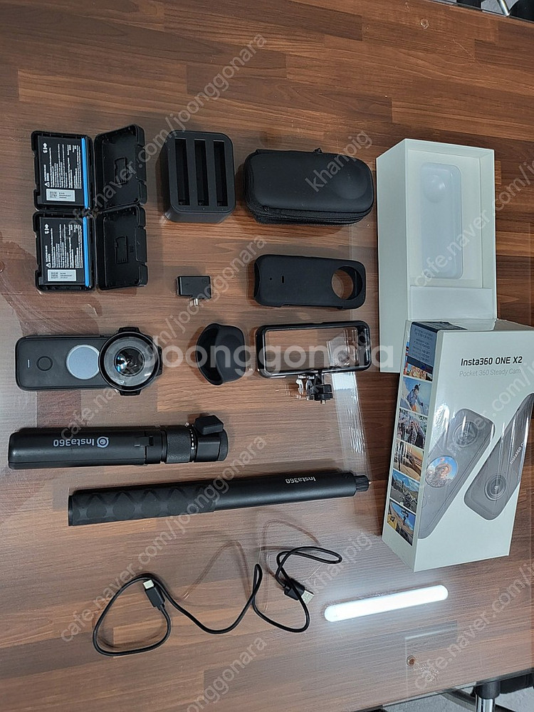 인스타360 ONE X2 악세서리포함--1