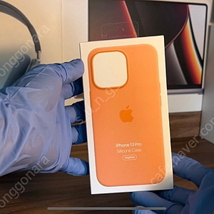 미개봉 애플 정품 아이폰 13 프로 실리콘케이스 마리골드MM2D38E/A IPhone 13 Pro Silicone Case Marigold