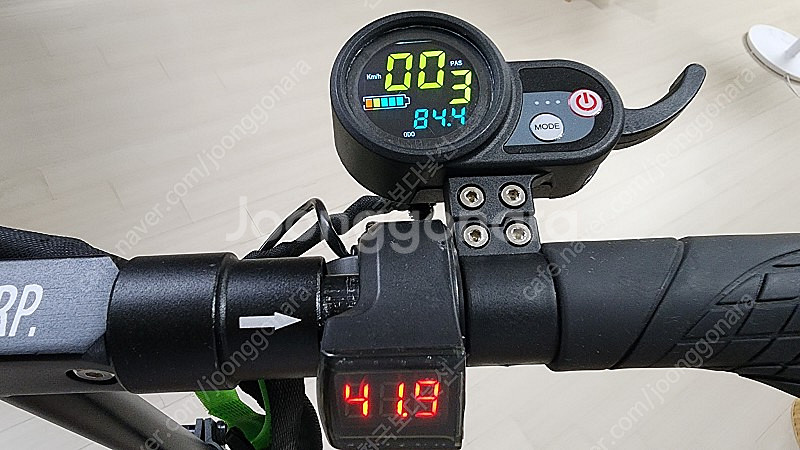 자이로콥 G에어 10.4AH ODO(84.4KM)--0
