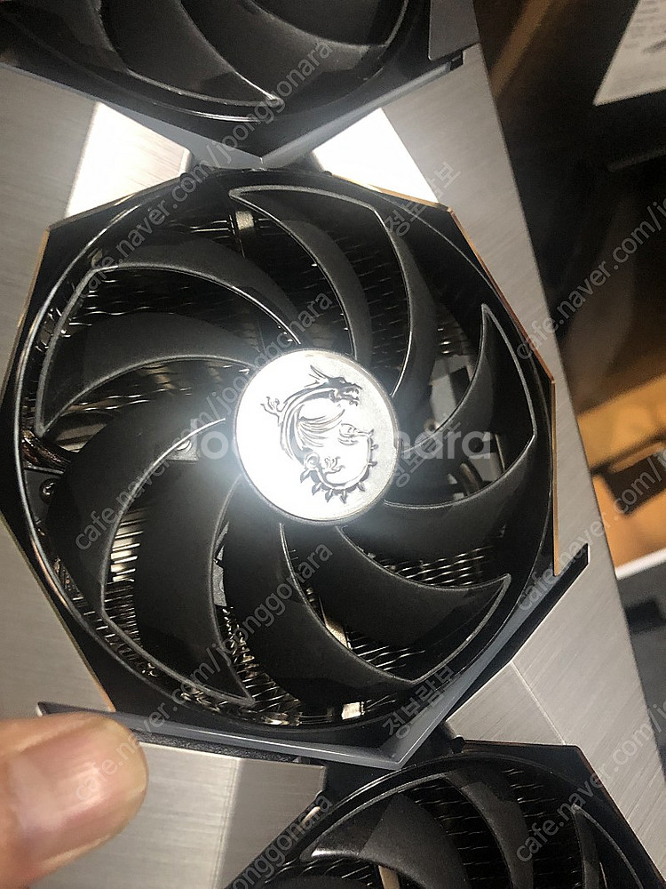 MSI RTX 3070Ti 슈프림X 8GB 트라이프로져...--2