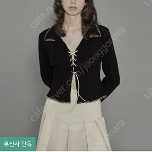 다이애그널 레이스업 스티칭 탑 LACE UP STITCHING TOP (black)