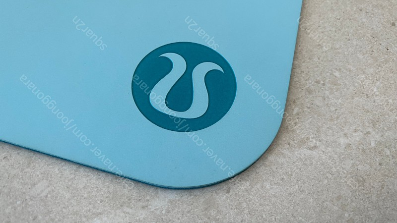 룰루레몬 요가매트 5mm 팔아요--0