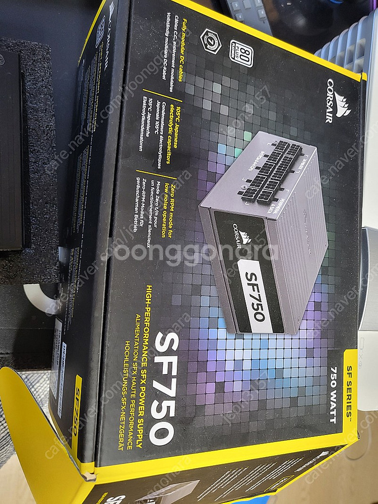 커세어 SF750 80PLUS PLATINUM 판매합니...--0