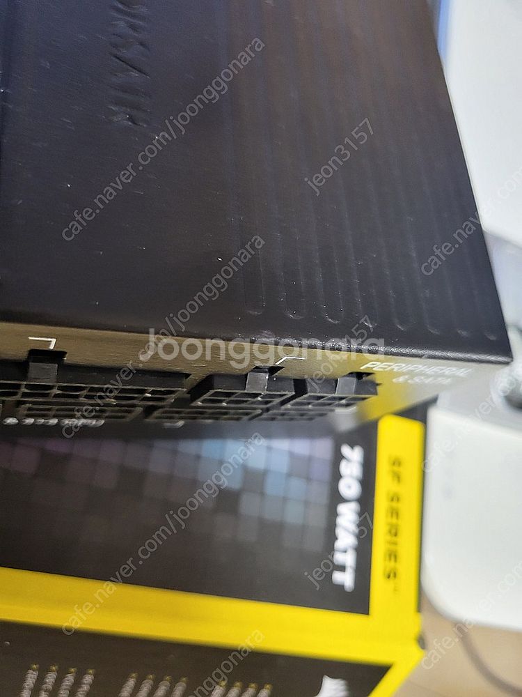 커세어 SF750 80PLUS PLATINUM 판매합니...--1